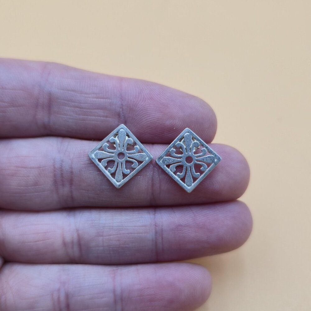 Sterling Silver Unique Pattern Rustic Small Earrings A5739